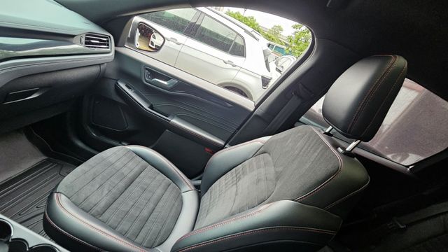 KUGA  第11張相片