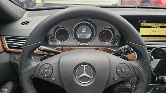 E-CLASS W212  第18張相片