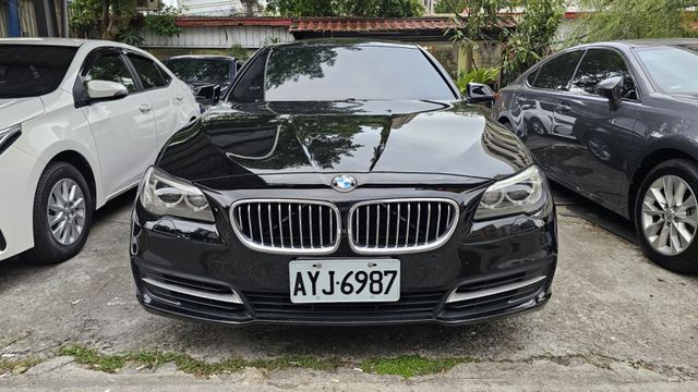 5 SERIES SEDAN F10  第1張相片