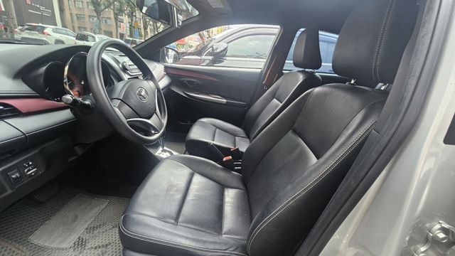 YARIS  第6張相片