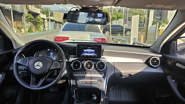 C-CLASS ESTATE  第6張相片