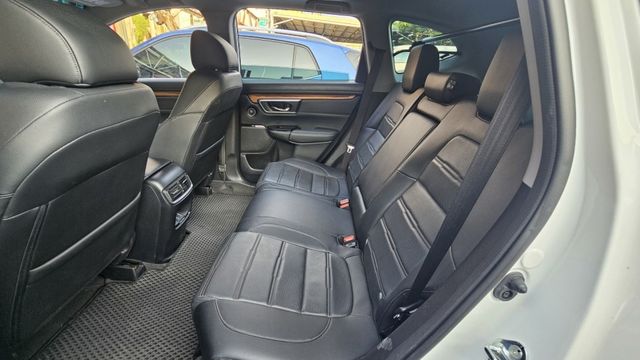 CR-V  第7張相片
