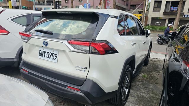 RAV4  第3張相片