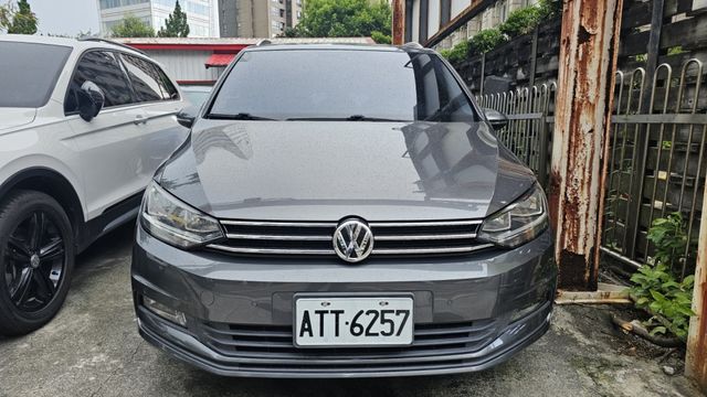 TOURAN  第1張相片