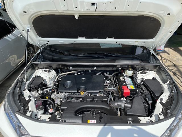 TOYOTA豐田 RAV4  第6張相片
