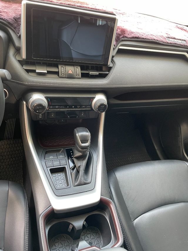 TOYOTA豐田 RAV4  第12張相片