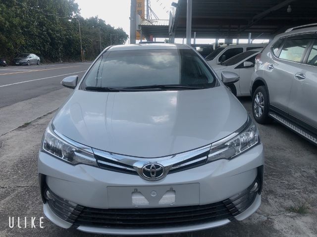TOYOTA豐田 ALTIS  第3張相片