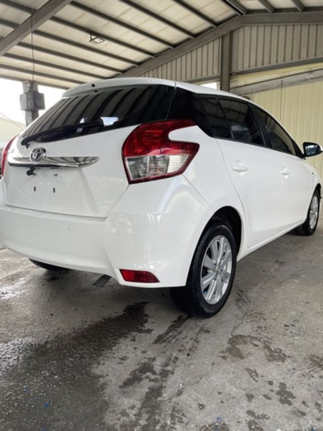 TOYOTA豐田 YARIS  第2張相片