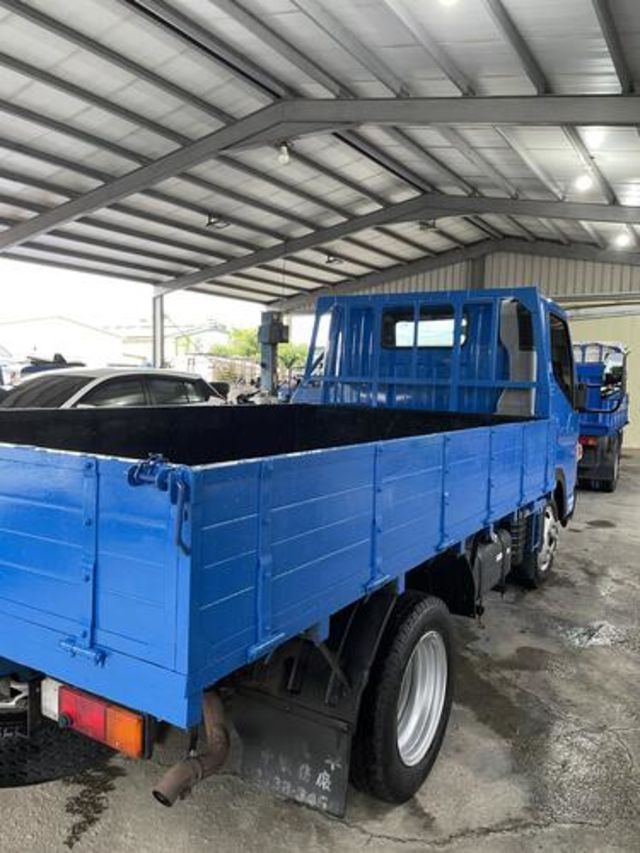 MITSUBISHI三菱 CANTER  第2張相片