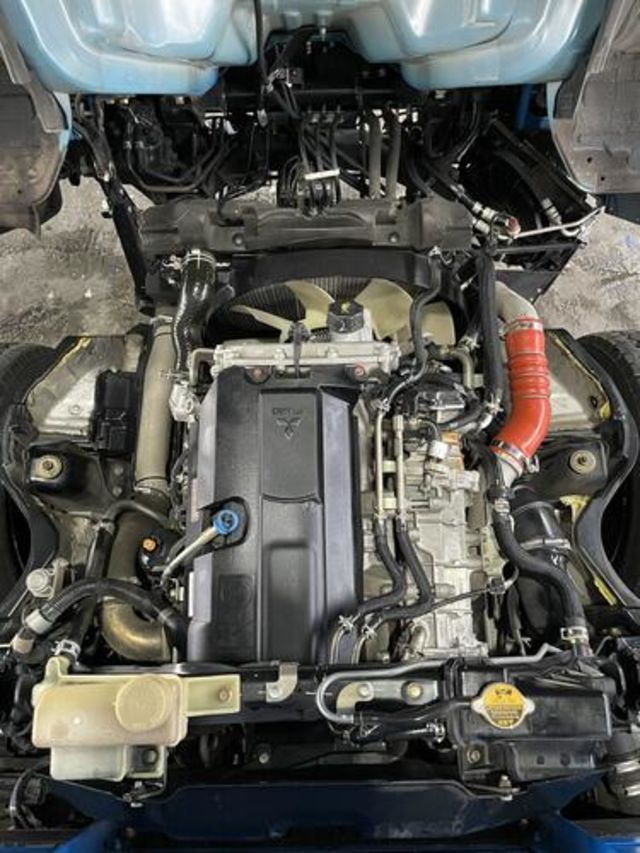 MITSUBISHI三菱 CANTER  第6張相片