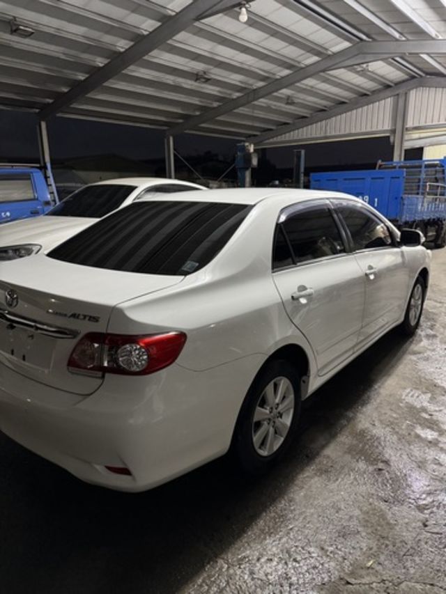 TOYOTA豐田 ALTIS  第2張相片