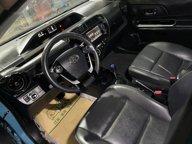 TOYOTA豐田 PRIUS C  第8張相片