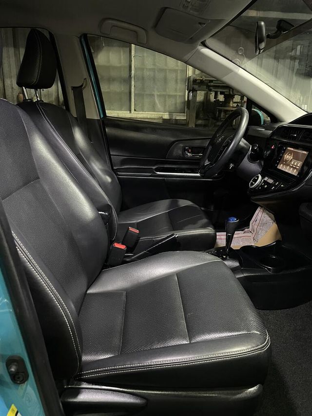 TOYOTA豐田 PRIUS C  第9張相片