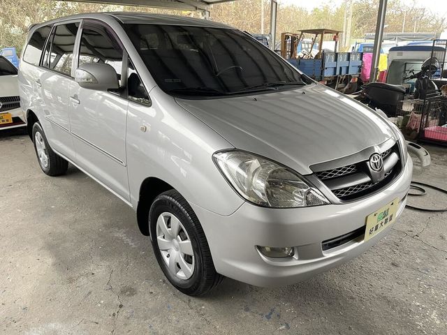 TOYOTA豐田 INNOVA  第10張相片