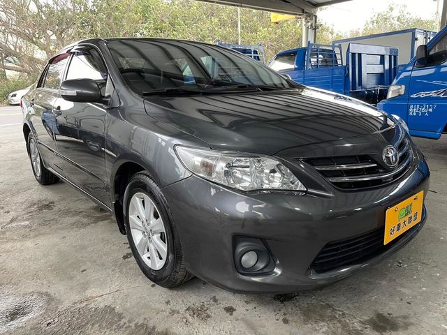 TOYOTA豐田 ALTIS  第2張相片
