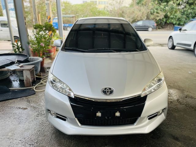TOYOTA豐田 WISH  第3張相片