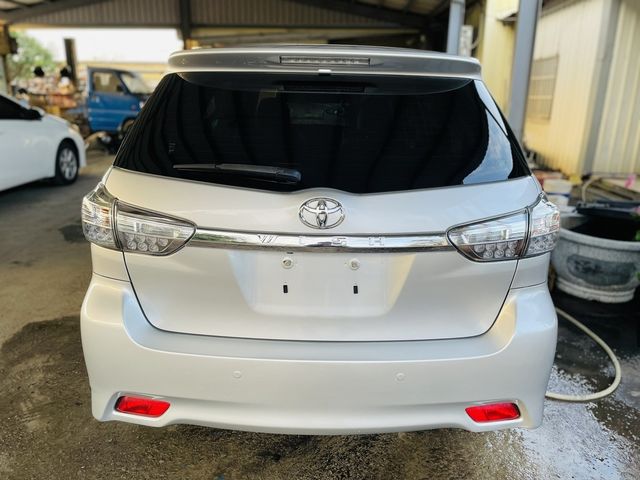 TOYOTA豐田 WISH  第4張相片