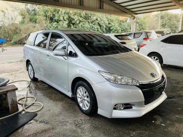 TOYOTA豐田 WISH  第5張相片