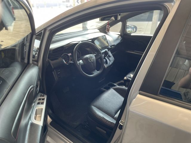 TOYOTA豐田 WISH  第7張相片