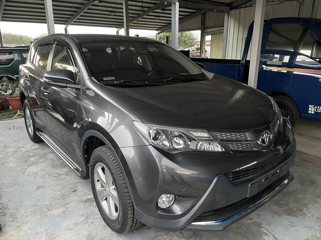 TOYOTA豐田 RAV4  第3張相片