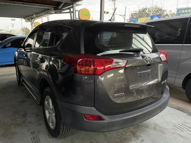 TOYOTA豐田 RAV4  第4張相片