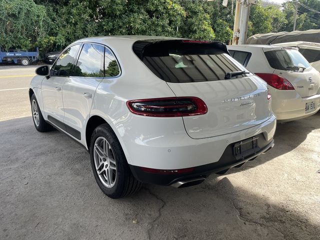 PORSCHE保時捷 MACAN  第7張相片