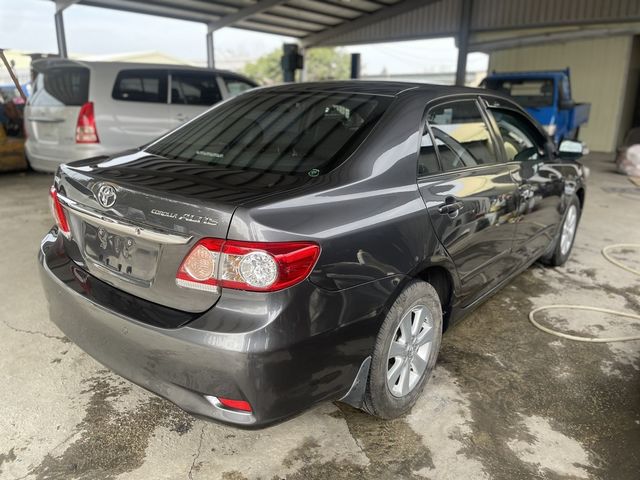 TOYOTA豐田 ALTIS  第2張相片