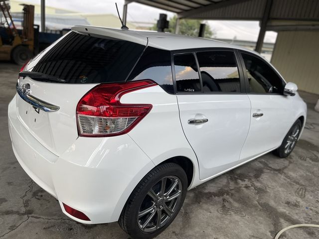TOYOTA豐田 YARIS  第2張相片