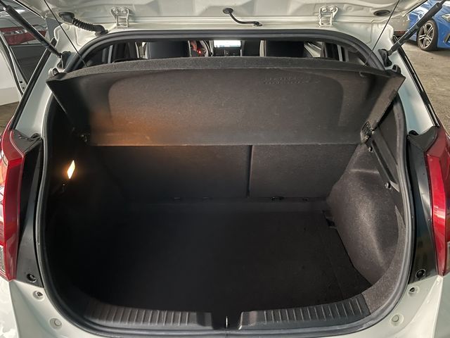 TOYOTA豐田 YARIS  第9張相片