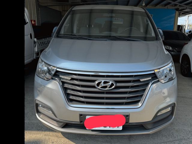 HYUNDAI現代 STAREX  第3張相片