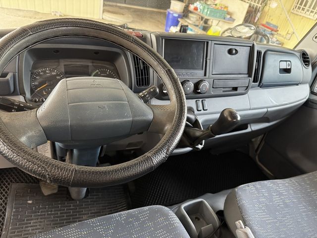 MITSUBISHI三菱 CANTER  第5張相片