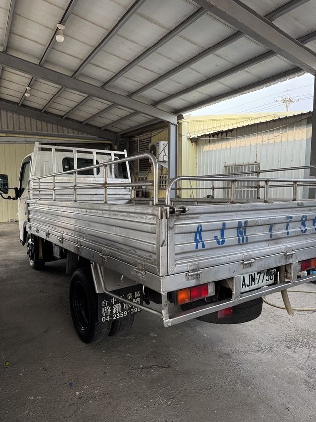 MITSUBISHI三菱 CANTER  第8張相片