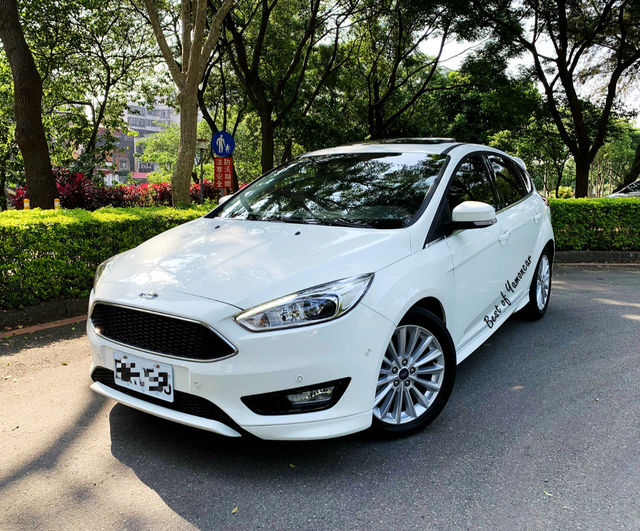 2018年 Ford Focus 1.5T 渦輪增壓 缸內直噴 極速貼背  第1張相片