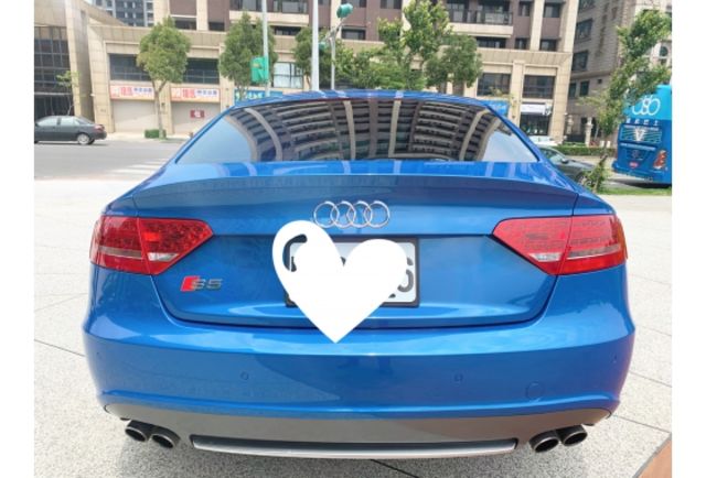 永旭汽車國際商行- 2011 Audi S5 sportback  第4張相片
