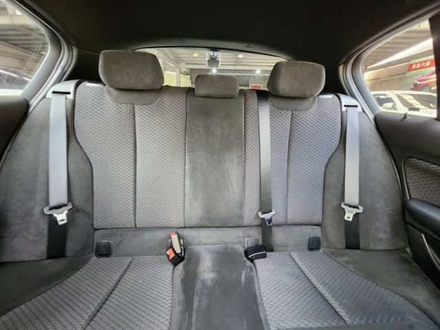♞M-Sport套件*後驅性能鋼砲125i♞實跑10萬公里♞原鈑件0事故♞認證車可全貸♞  第13張相片