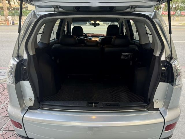 ♞奧蘭德2WD 精緻型♞ 一年僅跑一萬公里♞定速巡航+倒車顯影+抬頭顯示器+免鑰匙啟動♞認證車可全貸♞  第5張相片