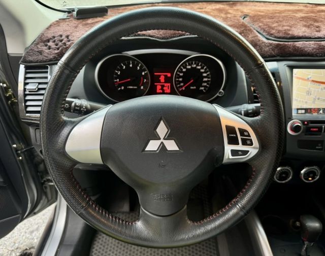 ♞奧蘭德2WD 精緻型♞ 一年僅跑一萬公里♞定速巡航+倒車顯影+抬頭顯示器+免鑰匙啟動♞認證車可全貸♞  第14張相片