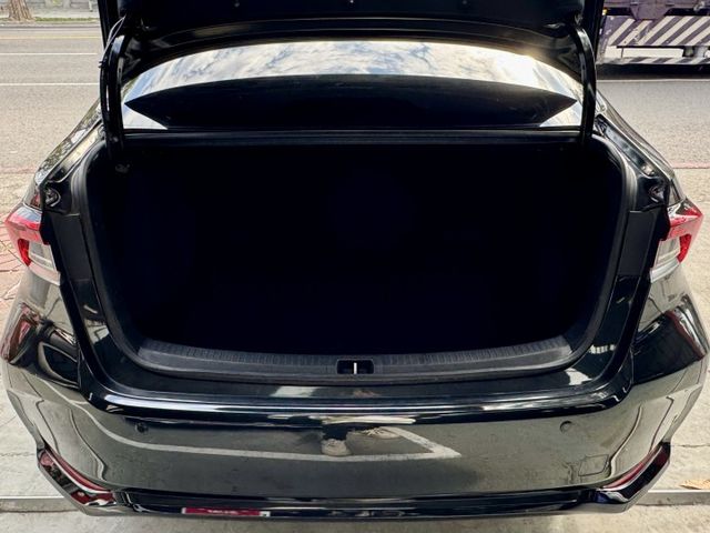 ♞12代經典版 原廠保固中♞里程僅跑4萬公里♞ACC主動式跟車+車道維持+車道偏離警示♞認證車可全貸♞  第10張相片