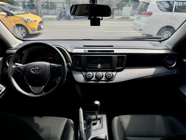 ♞經典版*全程原廠保養♞胎壓監控+LED頭尾燈+後座分離傾倒♞里程保證實跑11萬公里♞認證車可全貸♞  第14張相片