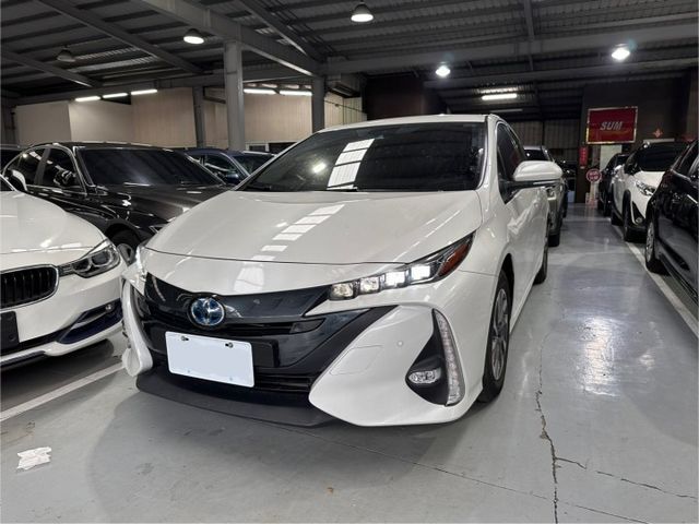 ♞1.8旗艦版 PHV 插電式混合動力 省油又省電♞自動停車+ACC主動式跟車+車道變換輔助♞認證車可全貸♞  第1張相片