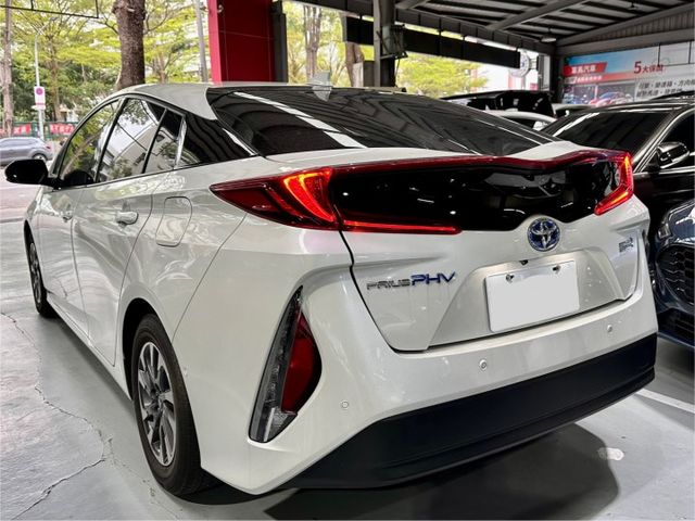 ♞1.8旗艦版 PHV 插電式混合動力 省油又省電♞自動停車+ACC主動式跟車+車道變換輔助♞認證車可全貸♞  第4張相片