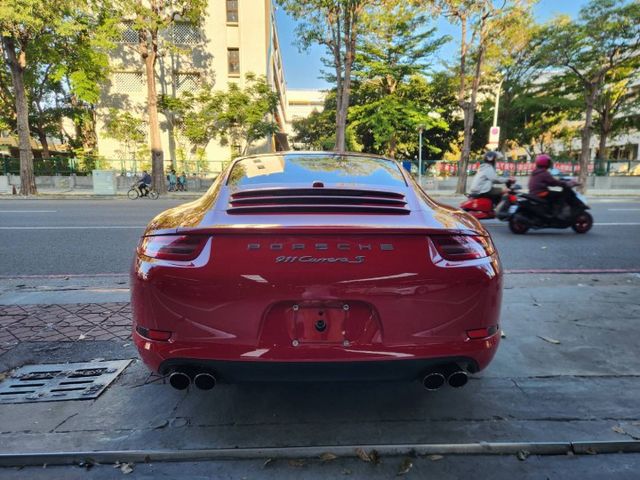 Carrera S 3.8NA 全車100%原版件.零事故.無瑕疵 新車至今全程保時捷原廠保養 全車選配超過200萬  第6張相片