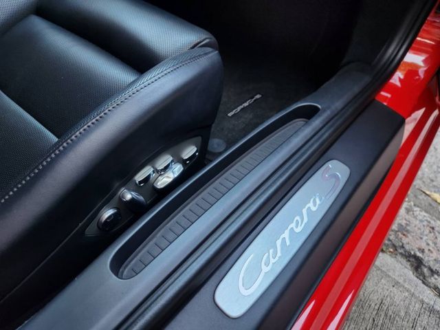 Carrera S 3.8NA 全車100%原版件.零事故.無瑕疵 新車至今全程保時捷原廠保養 全車選配超過200萬  第10張相片