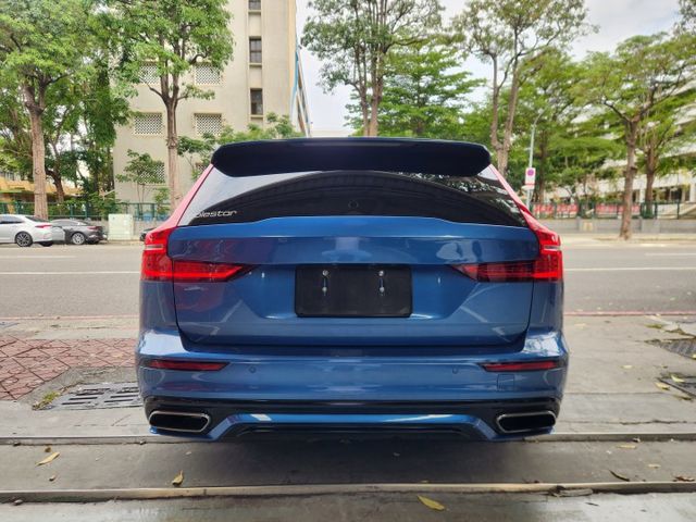 ♞B5 R-Design AWD 油電混合♞14只環繞揚聲器+雙前座電椅/座椅記憶/電熱椅/腰靠+ACC主動式跟車♞  第5張相片