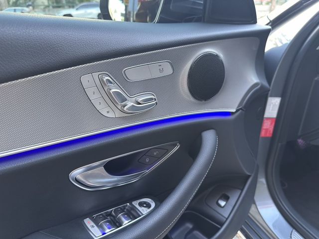 ♞E200 Avantgarde  里程實跑7萬公里♞ACC主動式跟車+雙前座電動座椅/座椅記憶/腰靠+免鑰匙啟動♞  第10張相片