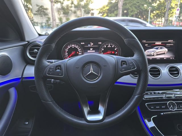♞E200 Avantgarde  里程實跑7萬公里♞ACC主動式跟車+雙前座電動座椅/座椅記憶/腰靠+免鑰匙啟動♞  第13張相片