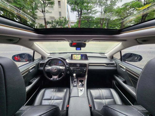 ♞200t 旗艦版♞HUD抬頭顯示器+馬克萊.文森 15只揚聲器+雙前座電動座椅/座椅記憶/腰靠+雙前座電椅冷熱通風♞  第6張相片