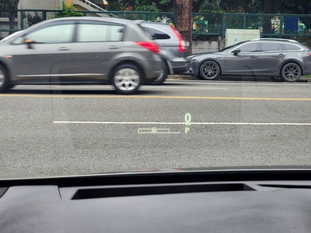 ♞200t 旗艦版♞HUD抬頭顯示器+馬克萊.文森 15只揚聲器+雙前座電動座椅/座椅記憶/腰靠+雙前座電椅冷熱通風♞  第18張相片