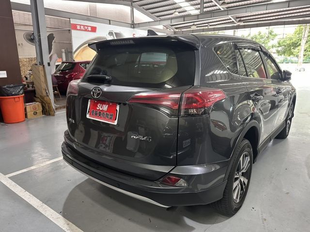 ♞2.0豪華版 里程僅有跑2.1萬公里!! 全車日本原裝進口♞定速巡航+駕駛座電動座椅/腰靠+IKEY免鑰匙+胎壓監控♞  第3張相片