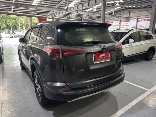♞2.0豪華版 里程僅有跑2.1萬公里!! 全車日本原裝進口♞定速巡航+駕駛座電動座椅/腰靠+IKEY免鑰匙+胎壓監控♞  第4張相片